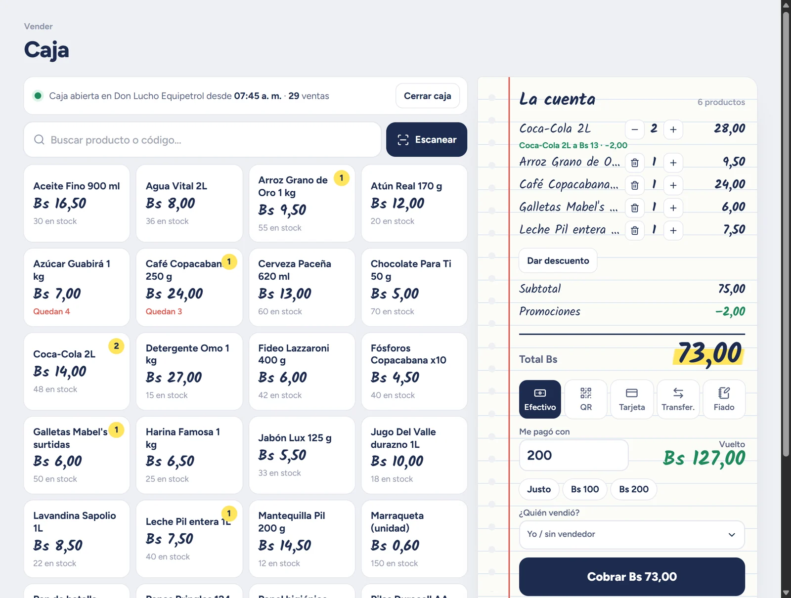 Caja con seis productos en la cuenta y el vuelto calculado